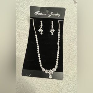 Women jewelry necklace set
